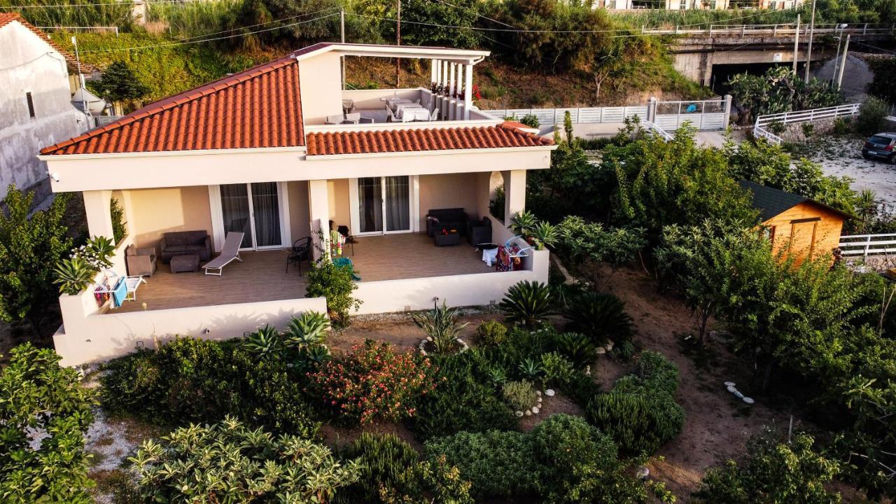 Michelino House Bed & Breakfast Parghelia Exterior photo