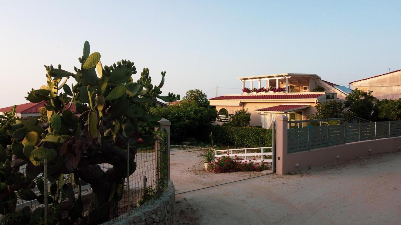 Michelino House Bed & Breakfast Parghelia Exterior photo