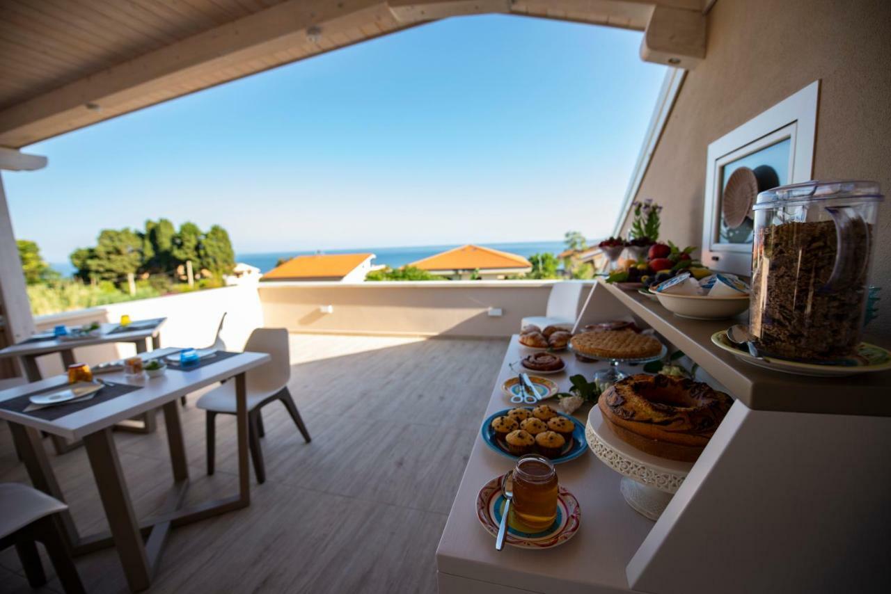 Michelino House Bed & Breakfast Parghelia Exterior photo