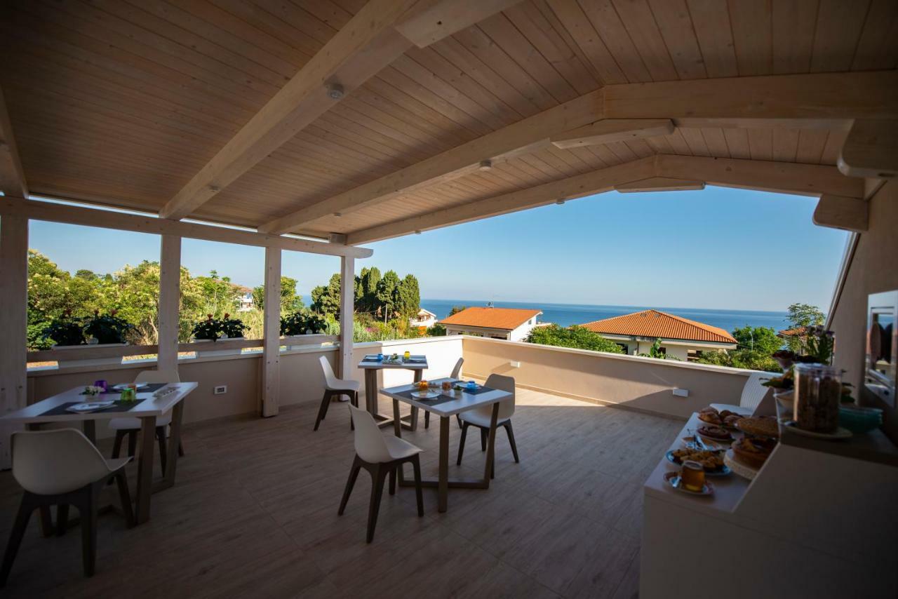 Michelino House Bed & Breakfast Parghelia Exterior photo